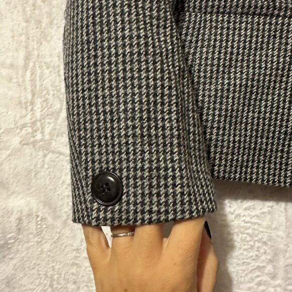 Talbots Blazer Womens Sz 2 Petite Gray Wool Blend Houndstooth 3 Button Jacket - Picture 4 of 11